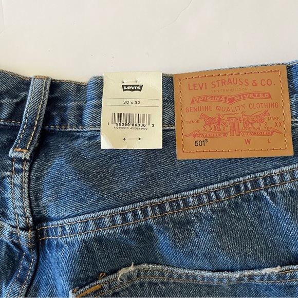 Levi’s 501 ‘90s Mid Rise Relaxed Through The Hip And Thigh Straight Leg Jeans - Picture 10 of 10